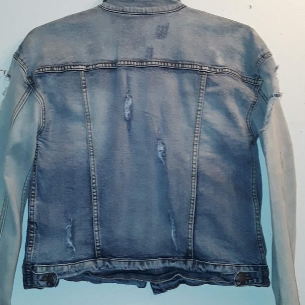 Women's distress denim jacket. - Picture 2 of 8